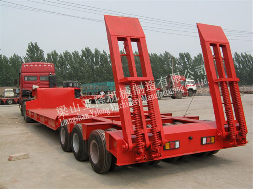 低平板半掛車(chē)有哪些特點(diǎn)？